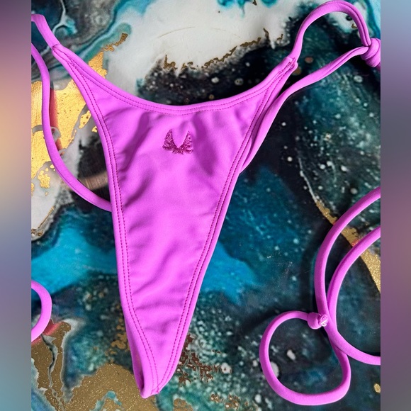 Minimale Animale SANCTUARY TASSEL THONG BIKINI BOTTOM in PARAISO VIOLET - Picture 5 of 12